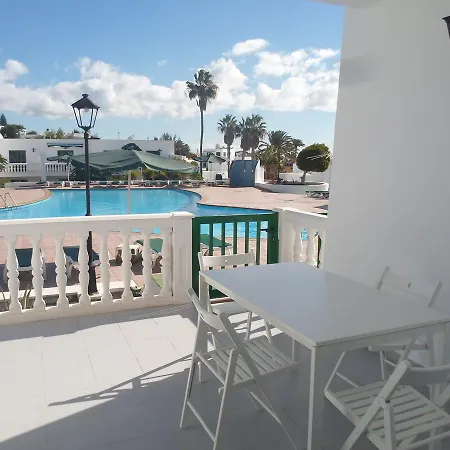 Salinas Apartment *